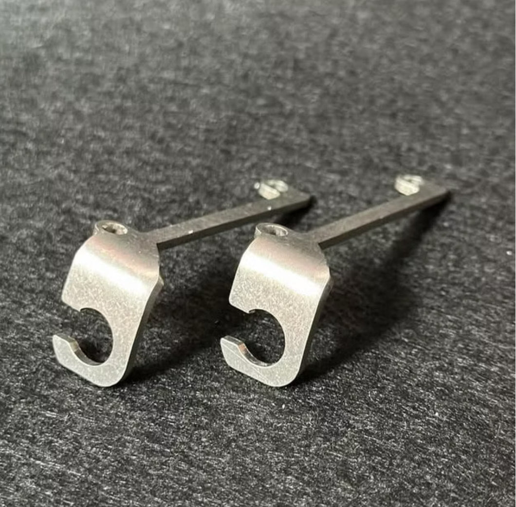 Mikuni HSR42 choke relocation bracket by Marvo Judge